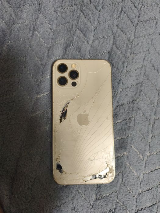 Vând iPhone 12pro și 11pro