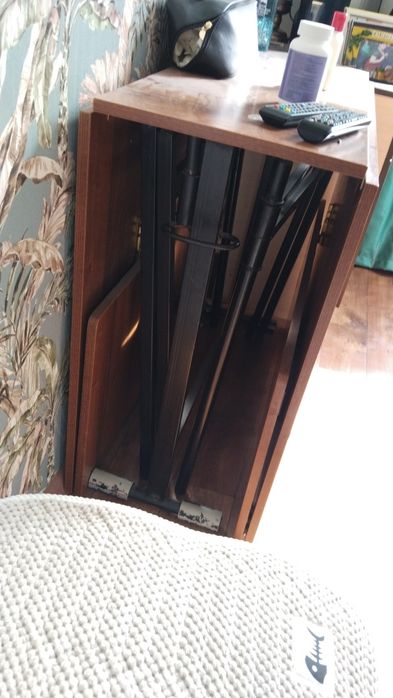 Стол раскладной.