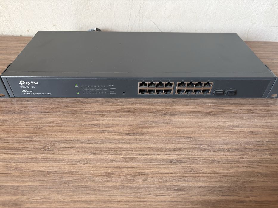 Управляемый коммутатор TP-Link T1600G-18TS (TL-SG2216)