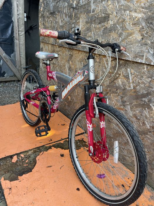 Bicicleta malibu cu suspensii roti 24”