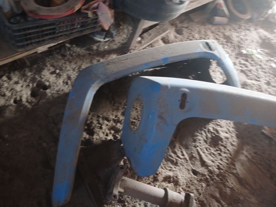 Продам.Капот.крыло.от Газ 3307