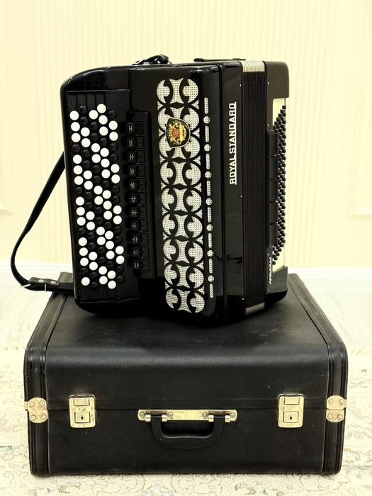 Бес қатарлы баян