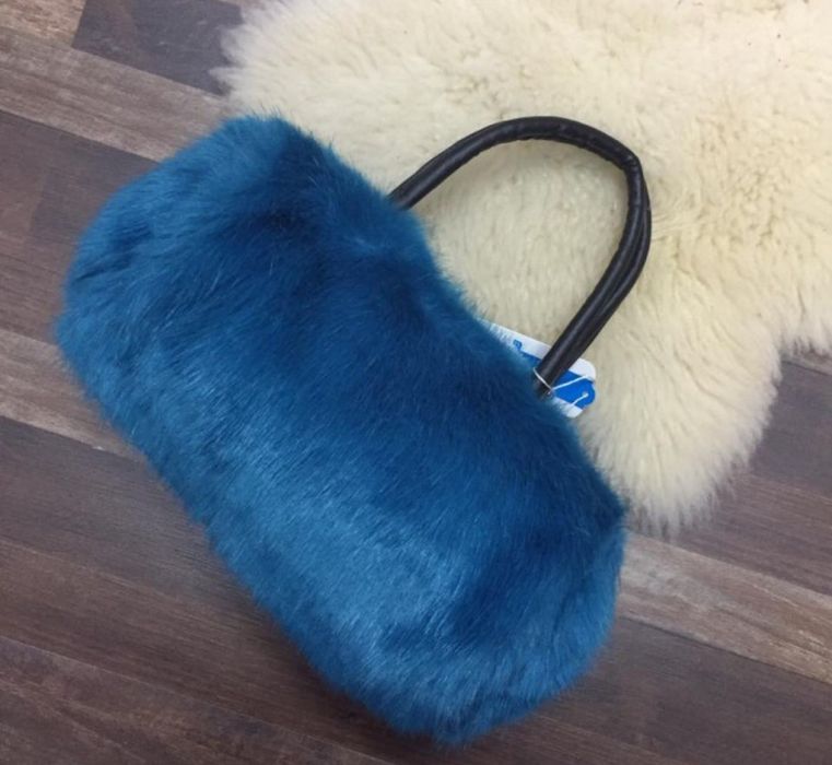 Дамска чанта Пухено изкушение