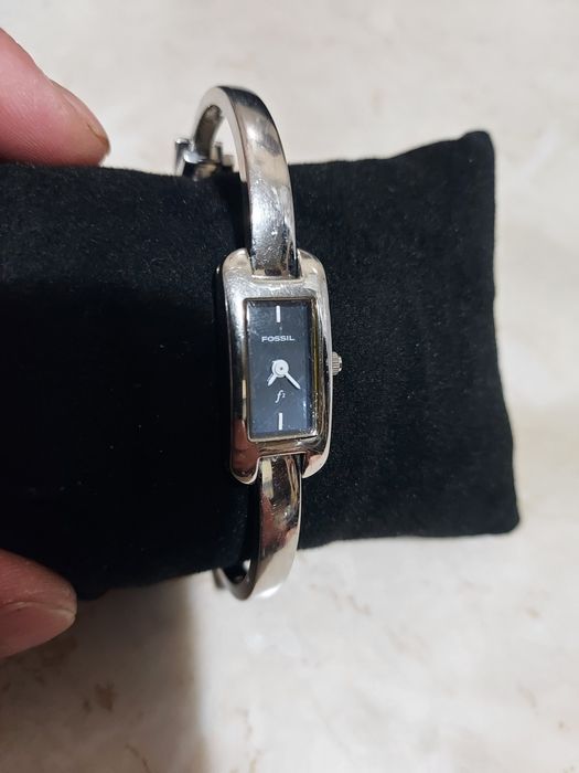 Ceas dama Fossil f2 original, baterie noua,elegant