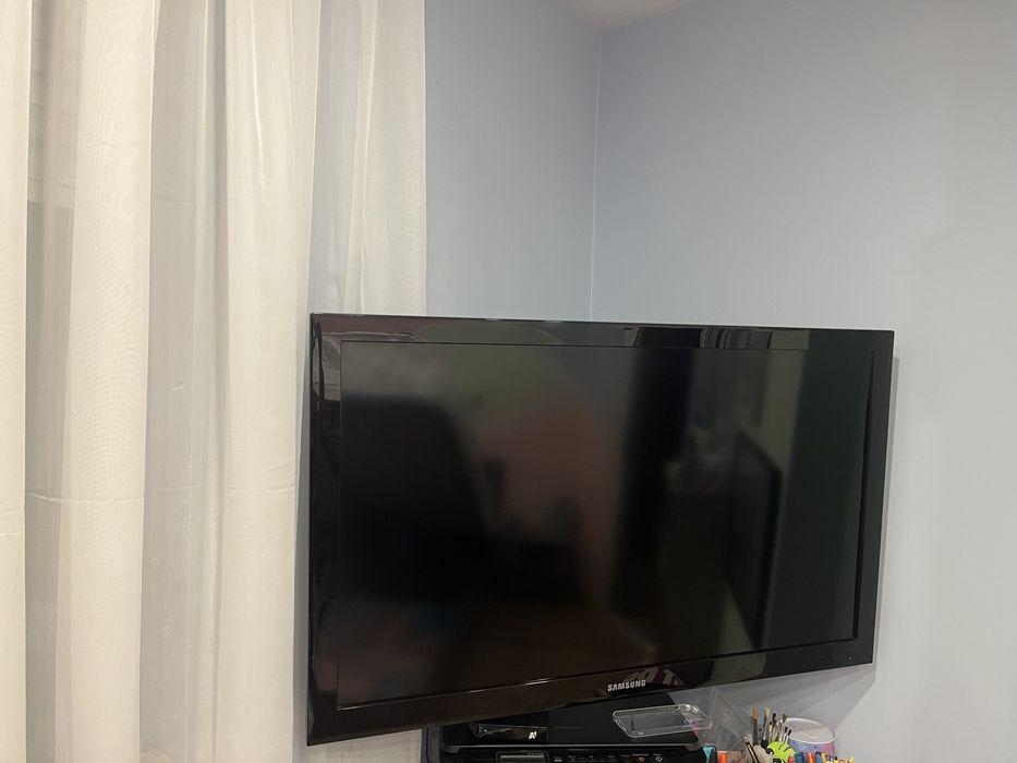 Телевизор Samsung 40"