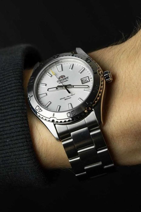 Orient Mako 40 Automatic White