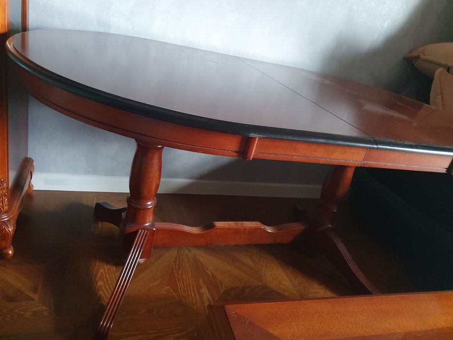 Продам  стол обеденный раскладной