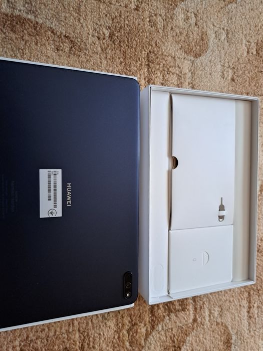 Таблет Huawei MatePad, Octa-Core, 10.4", 4GB RAM, 64GB, Wi-Fi,