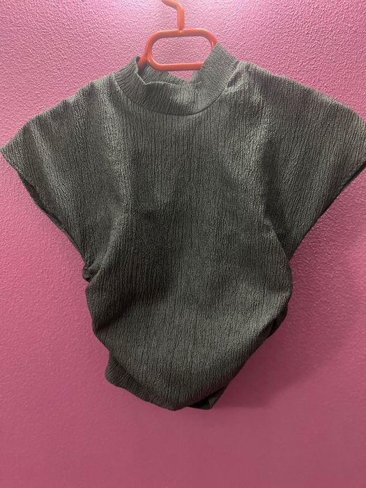 Къс сив топ ZARA