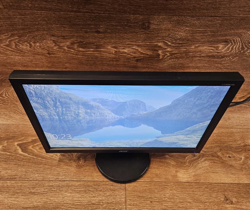 Монитор Acer V193HQL – Надежден и икономичен LED дисплей за офис и дома