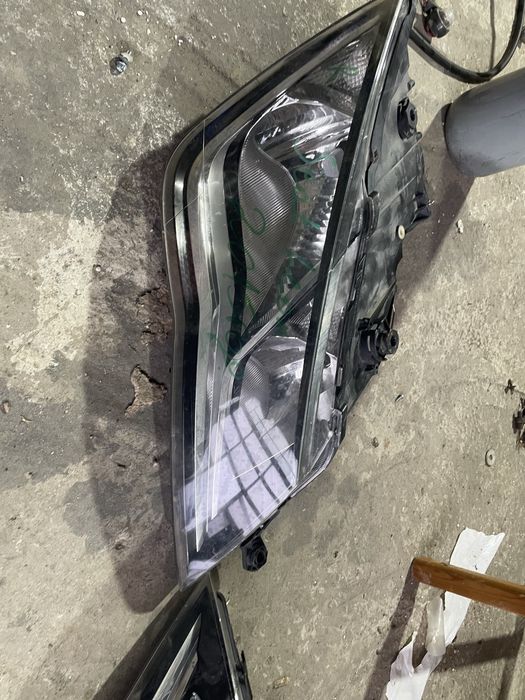 Фарове за Seat Leon 2015