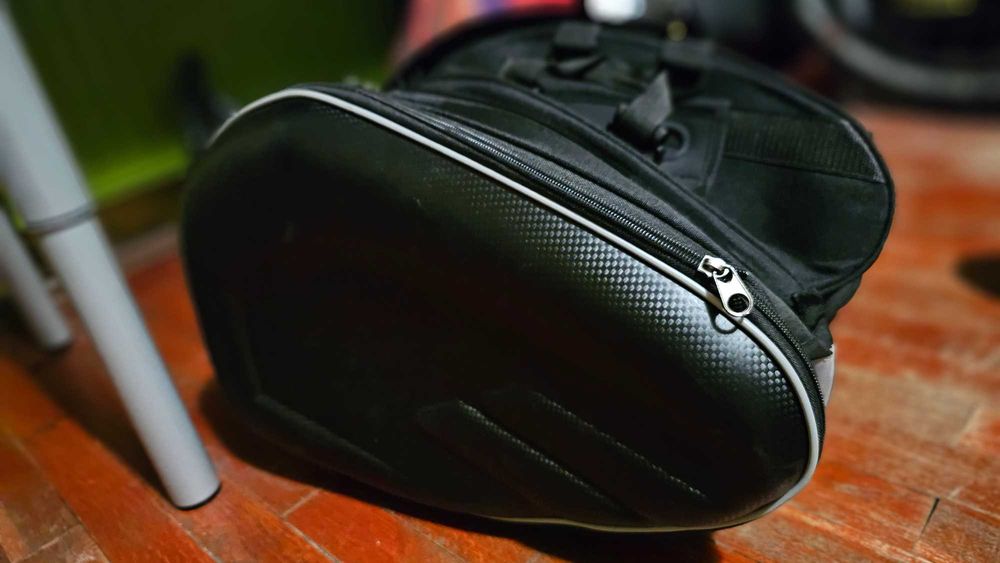 Продавам универсални дисаги за мотор