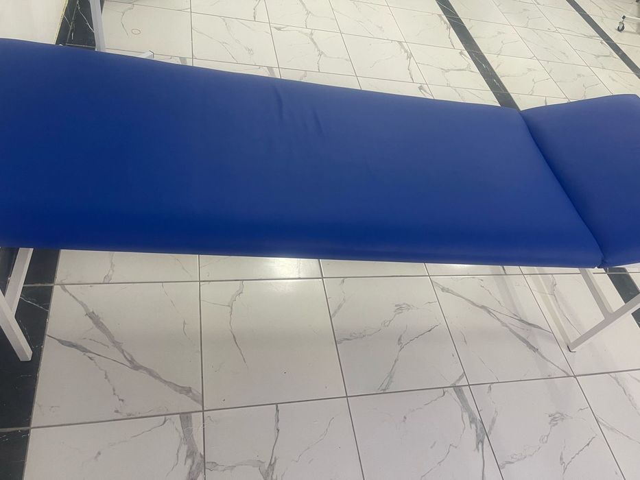 Кушетка,ширма для процедурного кабинета