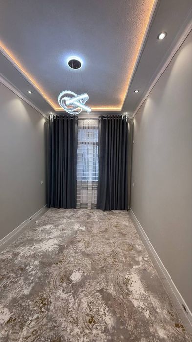 Продается 3 ком. Квартира площадью 105 кв.м. По ул. Рудаки