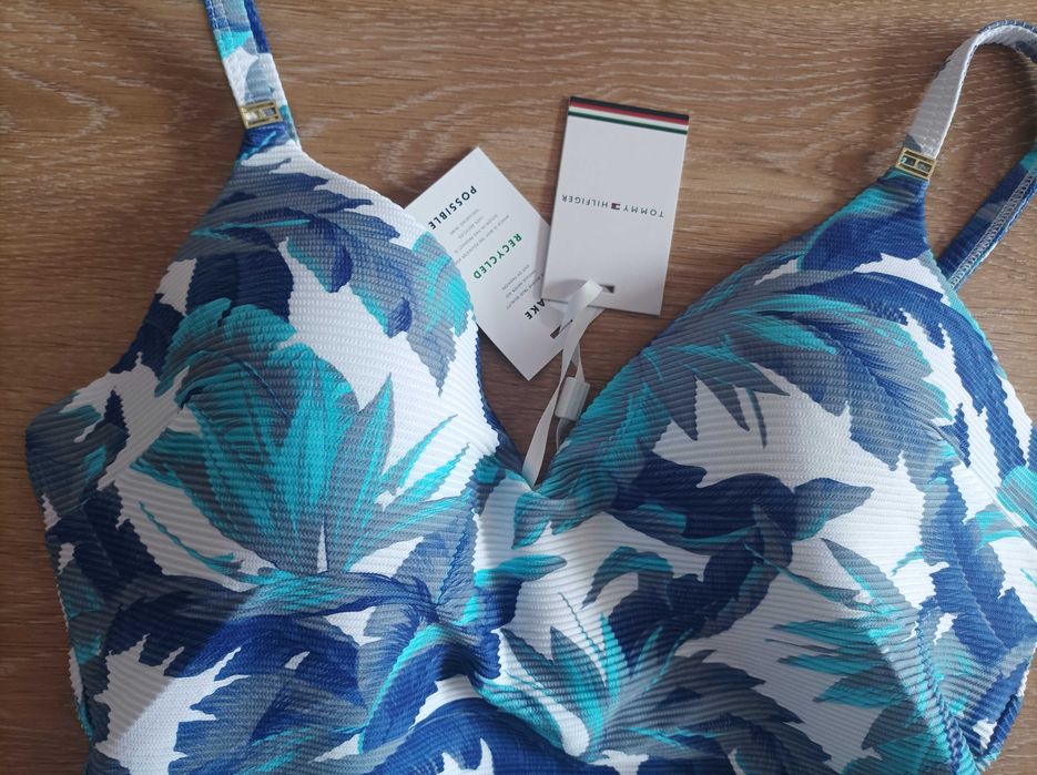 Tommy Hilfinger Нов цял бански