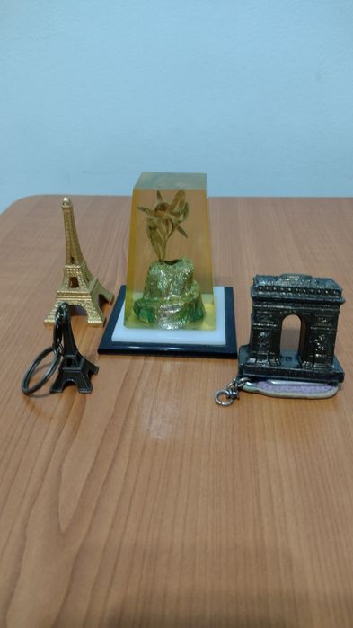 ' Decorațiuni interioare