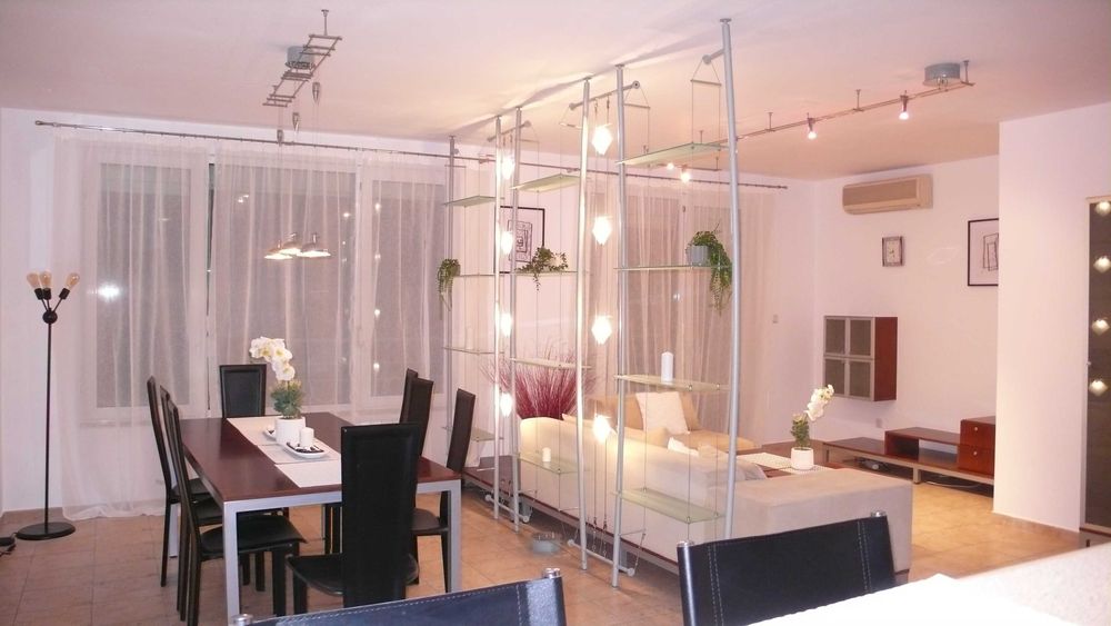 Дава се под наем Тристаен апартамент в София, Зона Б-18 - 119 кв.м за 917.49 € - Снимка #1