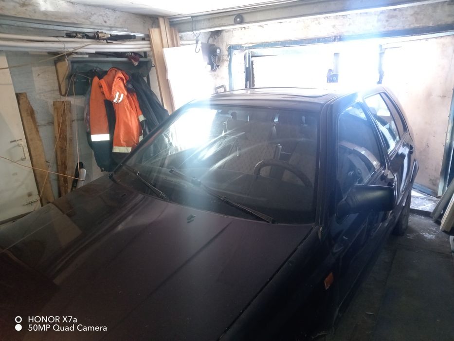 Продаётся гольф3 1.8моно