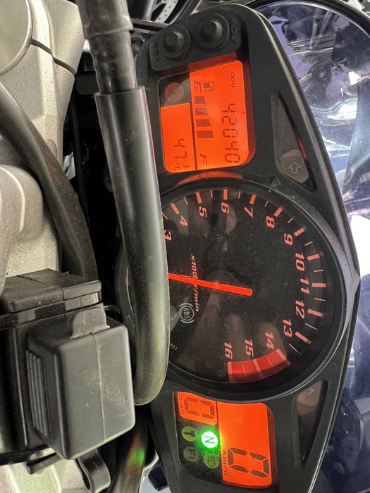 Suzuki GSR 600 cu ABS