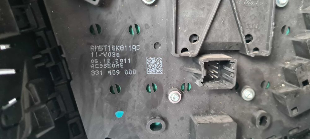 Музика Ford Focus 2011г