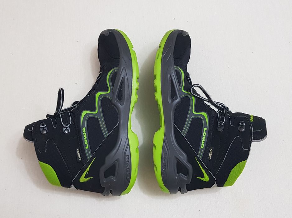 Ghete Lowa Innox Gore Tex Mid negru - verde lime, Nr. 39 EU unisex