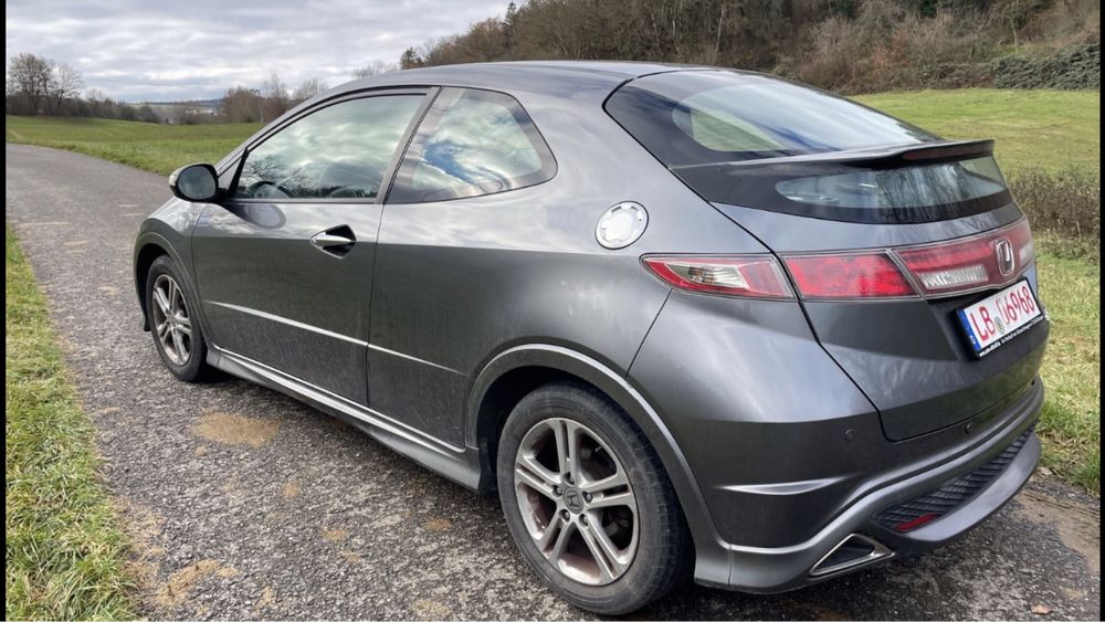 Продава се само на части Honda Civic 2.2 дизел