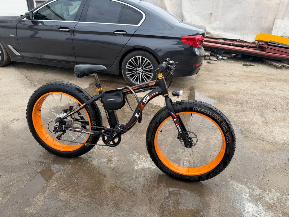 Bicicleta electrica cu roti late