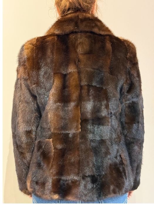 Късо палто от норка