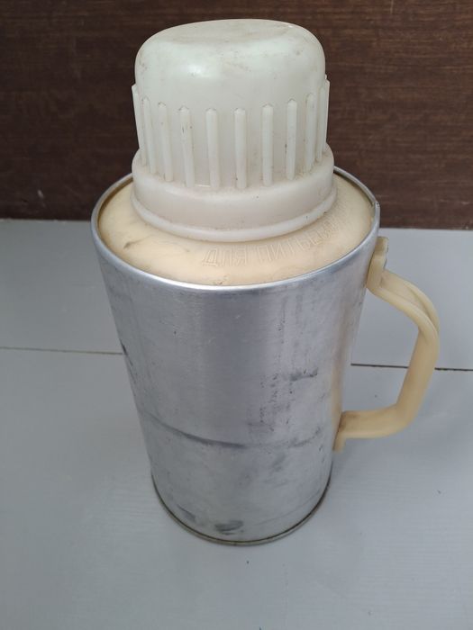 Продам термос для воды