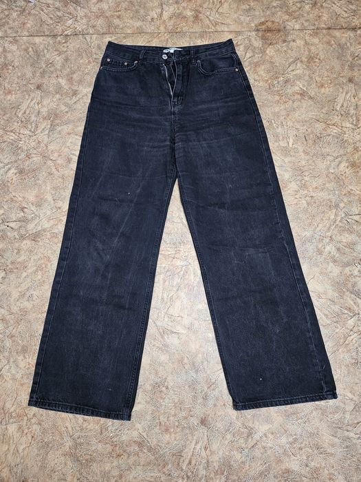 Продам женские джинсы