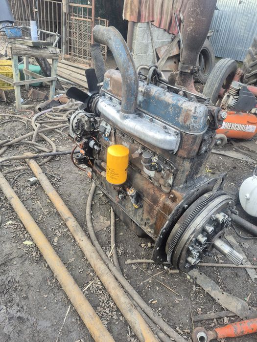 Vând motor tractor u 650