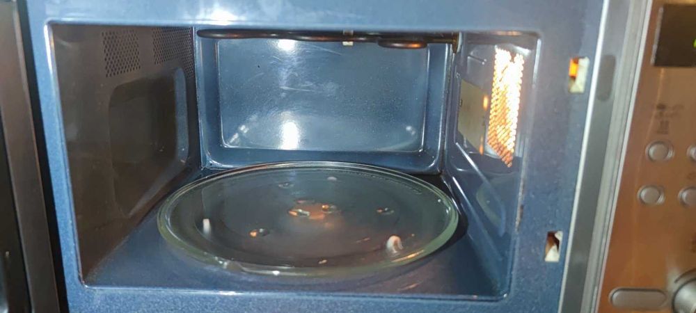 Микровълнова печка с грил  "SAMUNG"