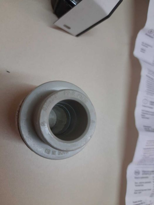 Чисто нови водопроводни части QI 3/4" и преход Ф20-3/4"