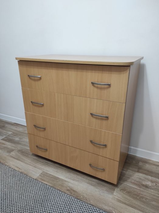 Комод в хорошем состоянии