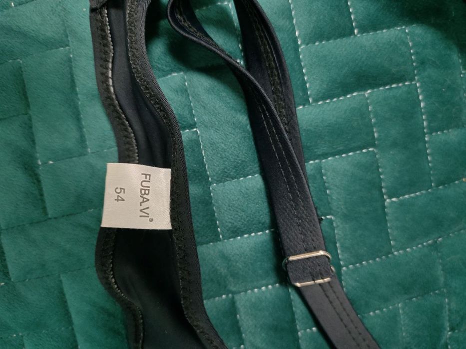 Продается раздельный купальник