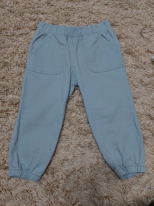 Pantaloni baieti marimea 92