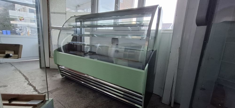 Хладилни витрини