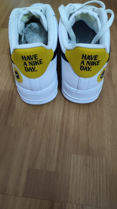 Air Force 1 din buzz noi