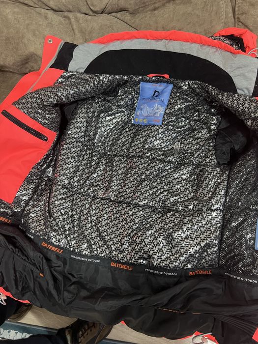 Лыжная куртка для зимы