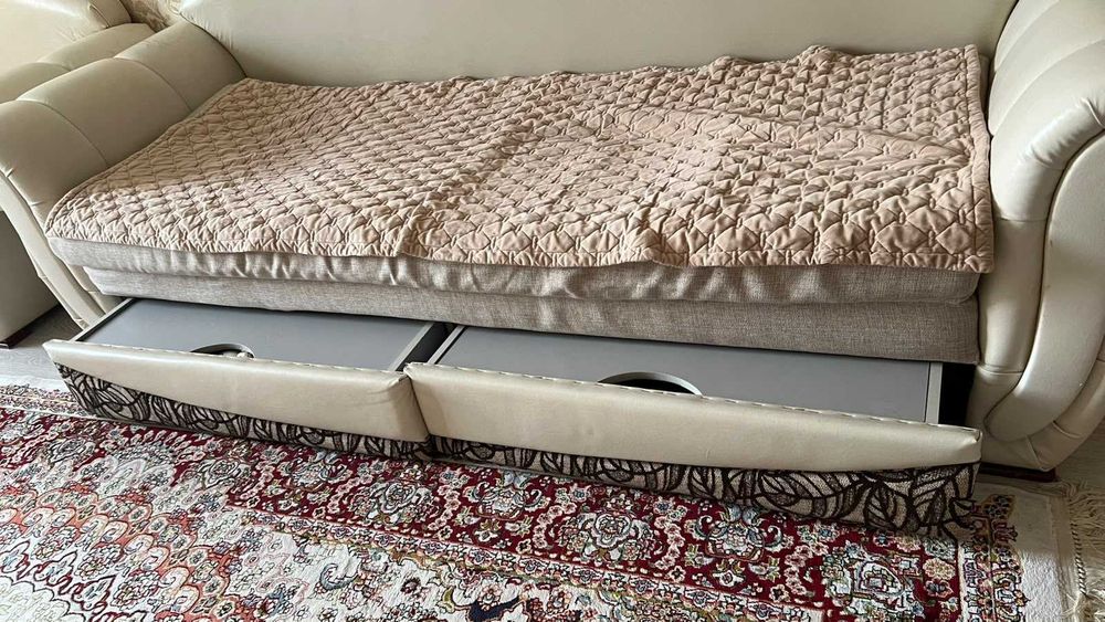 Продам Диван, вместе с креслом