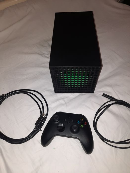 Xbox Series X в идеальном состоянии.