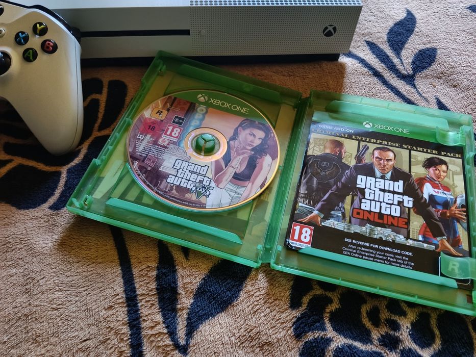 Xbox one s 1tb de GB merge foarte bine