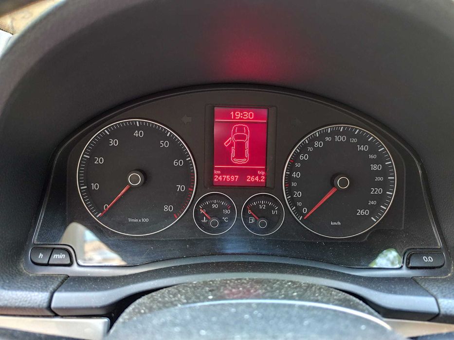 Volkswagen Golf 5 1.6 MPI + GPL 2008