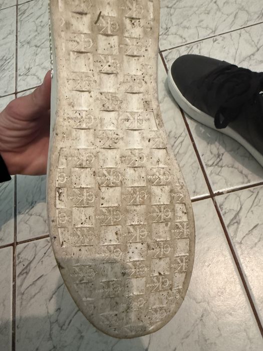 Обувки calvin clein