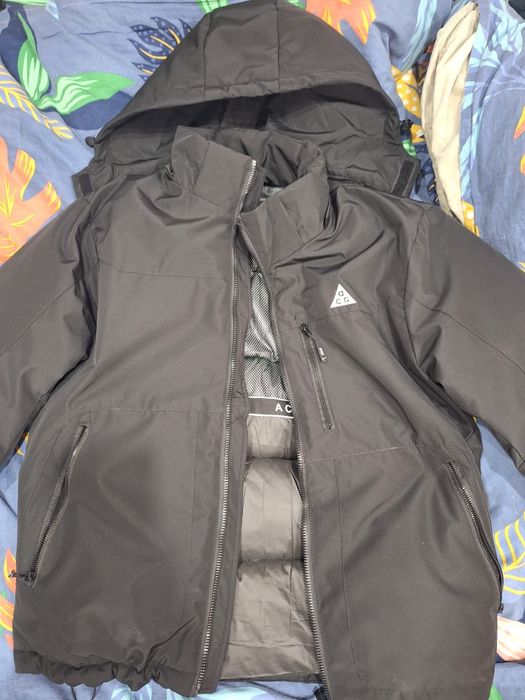 Продам зимнию куртку