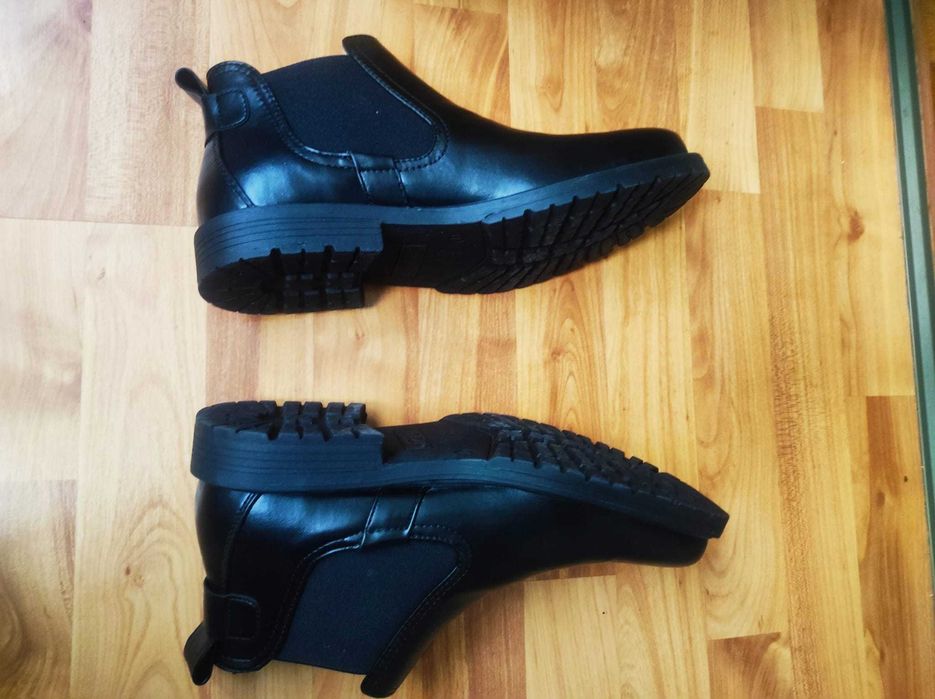 Pantofi bărbati mărimea 41  Produs nou Negru