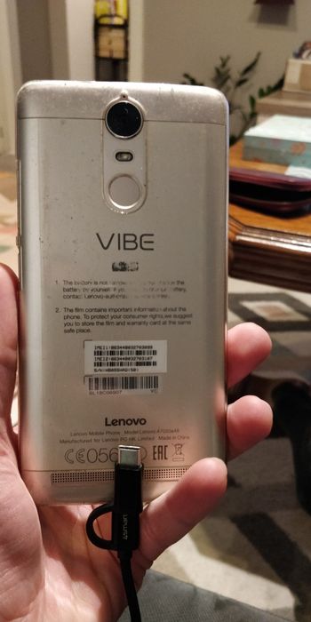 Телефон Lenovo vibe