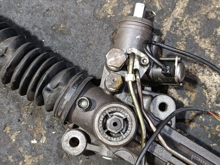 Рейка рулевая на Ауди А8D3 с датчиком