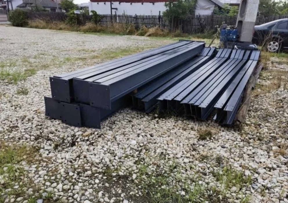 Vand 5 Ferme la 10.00m si 10 stalpi la 4.00m