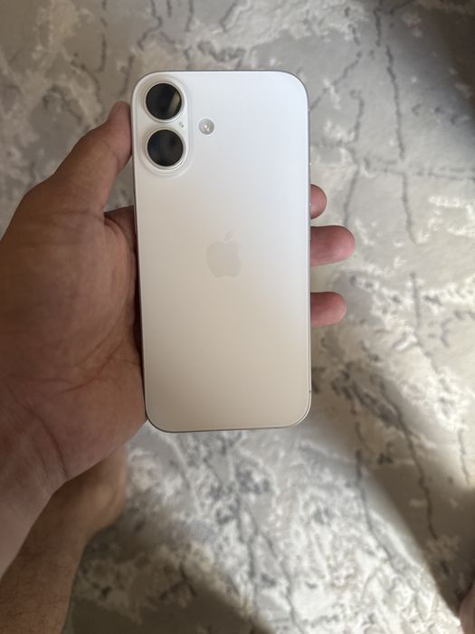 Продам IPhone 16 в хорошем состоянии